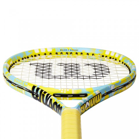 Raquette Wilson Tennis Clash 26 V2.0 Minions Edition Junior Raquette Wilson Tennis Clash 26 V2.0 Minions Edition Junior